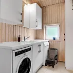 Pet Friendly Home In Ebeltoft With Sauna בית נופש *
