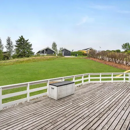 Pet Friendly Home In Ebeltoft With Sauna *