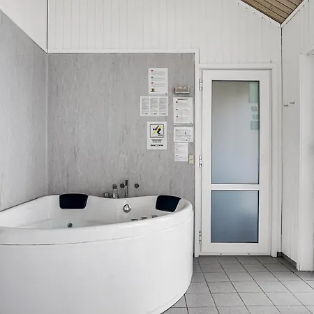 Semesterbostad Pet Friendly In With Sauna *