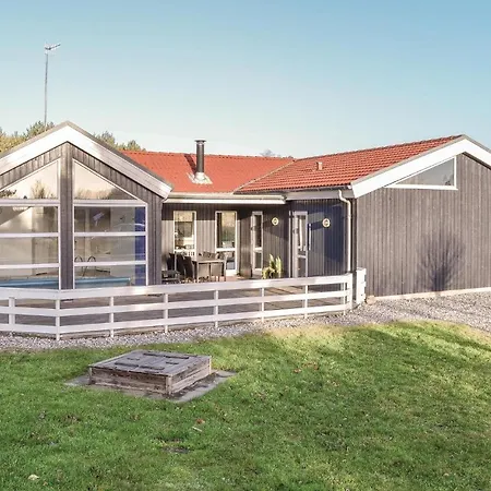 Feriehus Dyrevennlig Hjem I Med Badstue