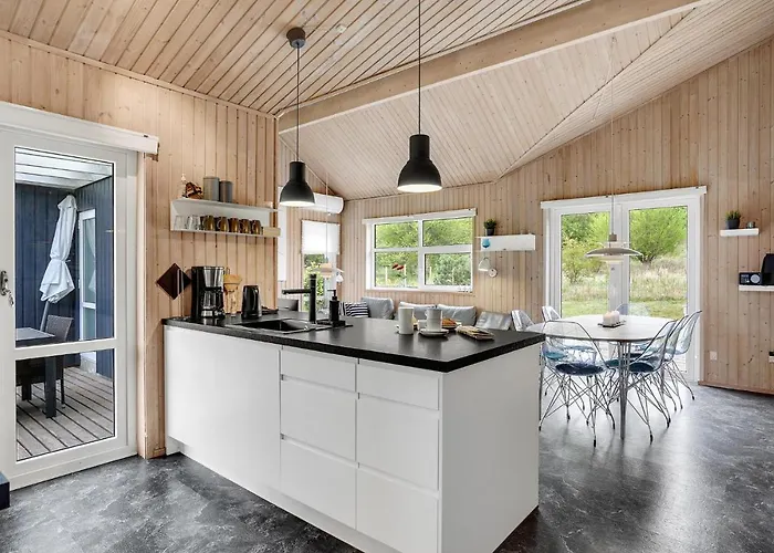 Сasa de vacaciones Stunning In With Kitchen Ebeltoft